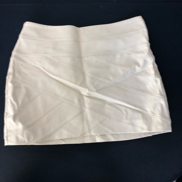 Express Mini Skirts Size Small - Picture 2 of 2